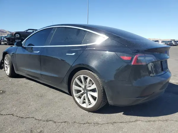 5YJ3E1EA3KF357439 2019 TESLA MODEL 3 - Image 2