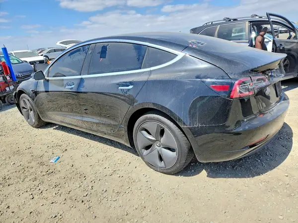 5YJ3E1EA3KF395527 2019 TESLA MODEL 3 - Image 2