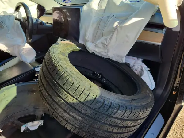 5YJ3E1EA3KF397794 2019 TESLA MODEL 3 - Image 8