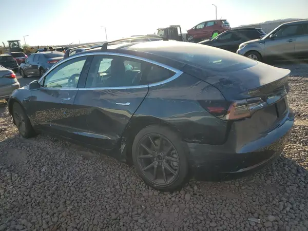 5YJ3E1EA3KF400208 2019 TESLA MODEL 3 - Image 2