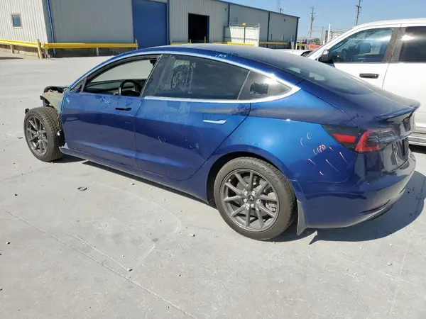 5YJ3E1EA3KF400709 2019 TESLA MODEL 3 - Image 2