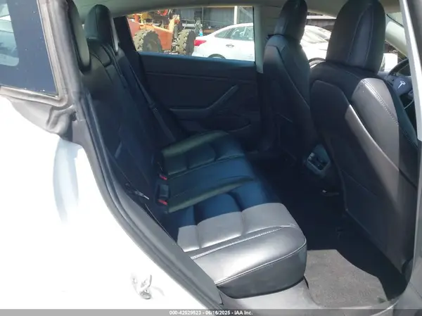 5YJ3E1EA3KF401407 2019 TESLA MODEL 3 - Image 8