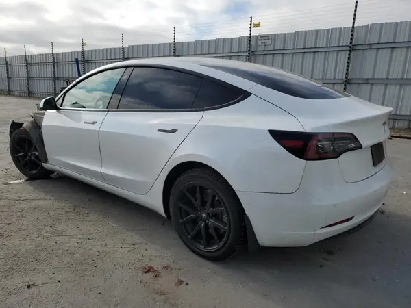 5YJ3E1EA3KF401553 2019 TESLA MODEL 3 - Image 2