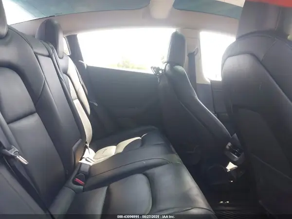 5YJ3E1EA3KF402573 2019 TESLA MODEL 3 - Image 8