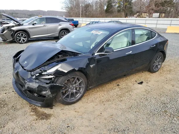 5YJ3E1EA3KF402654 2019 TESLA MODEL 3 - Image 1
