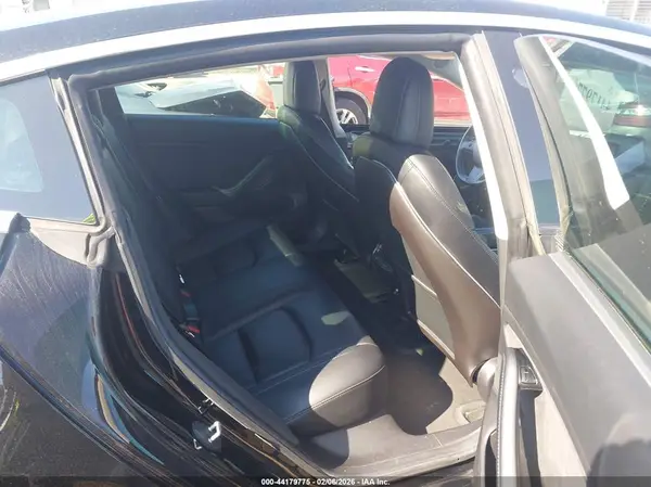 5YJ3E1EA3KF410267 2019 TESLA MODEL 3 - Image 8