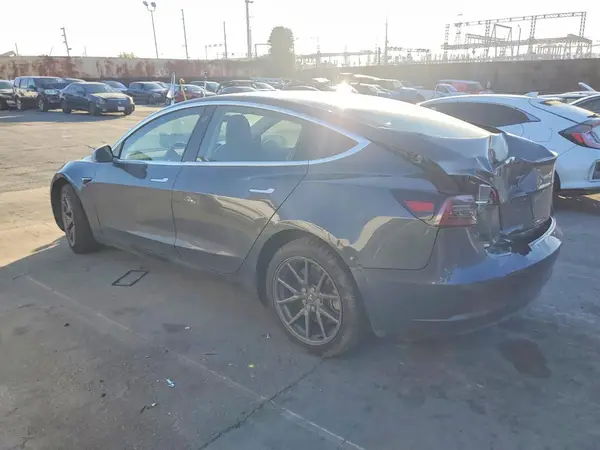 5YJ3E1EA3KF411354 2019 TESLA MODEL 3 - Image 2