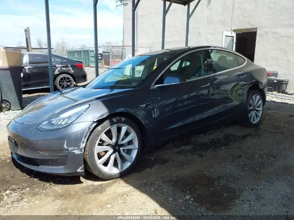 5YJ3E1EA3KF412603 2019 TESLA MODEL 3 - Image 2