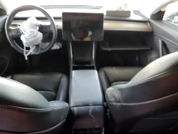 5YJ3E1EA3KF412665 2019 TESLA MODEL 3 - Image 8