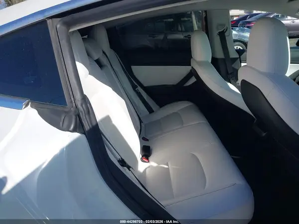 5YJ3E1EA3KF417784 2019 TESLA MODEL 3 - Image 8