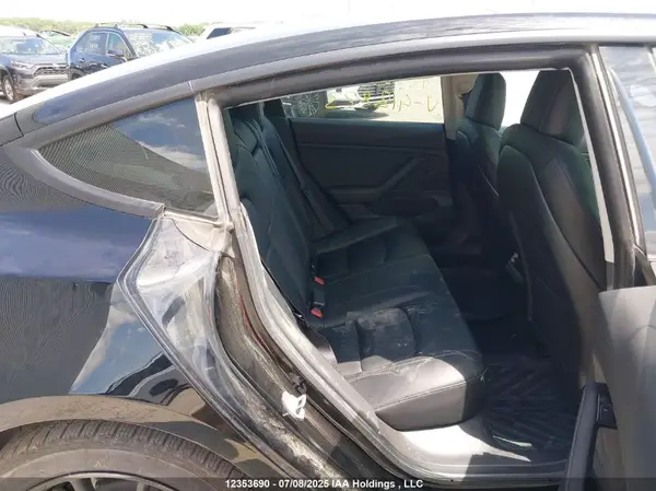 5YJ3E1EA3KF418823 2019 TESLA MODEL 3 - Image 8