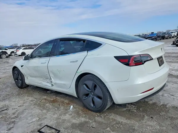 5YJ3E1EA3KF425111 2019 TESLA MODEL 3 - Image 2
