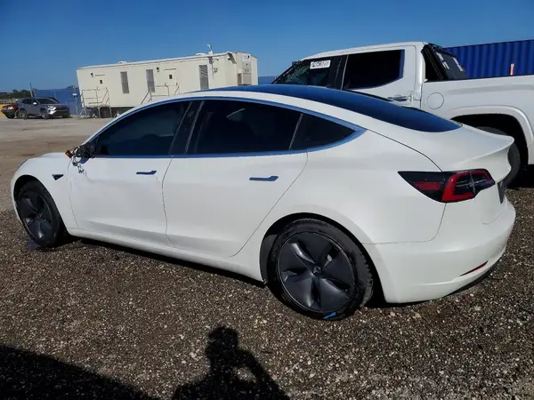 5YJ3E1EA3KF426467 2019 TESLA MODEL 3 - Image 2