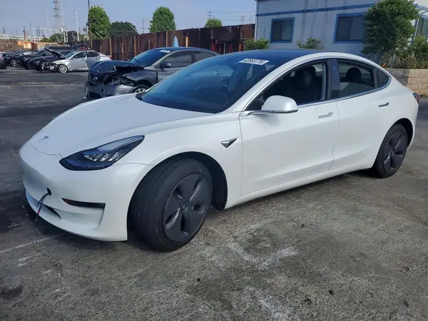 5YJ3E1EA3KF427375 2019 TESLA MODEL 3 - Image 1