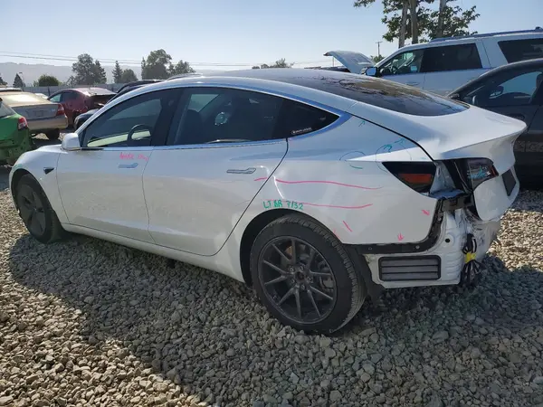 5YJ3E1EA3KF428901 2019 TESLA MODEL 3 - Image 2