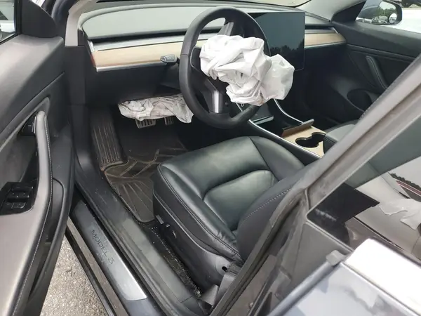 5YJ3E1EA3KF435573 2019 TESLA MODEL 3 - Image 8
