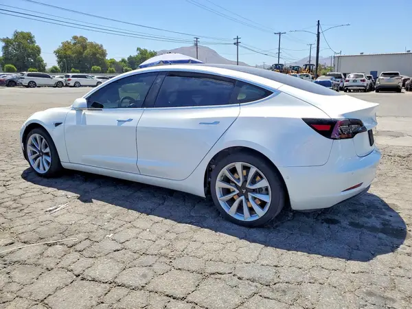 5YJ3E1EA3KF437923 2019 TESLA MODEL 3 - Image 2