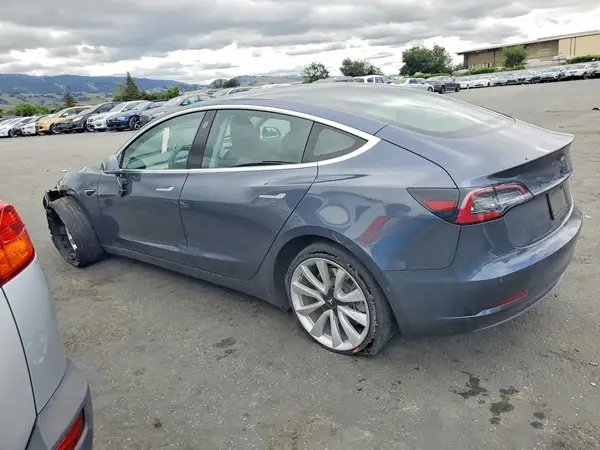 5YJ3E1EA3KF475961 2019 TESLA MODEL 3 - Image 2