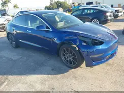 5YJ3E1EA3KF485731 2019 TESLA MODEL 3