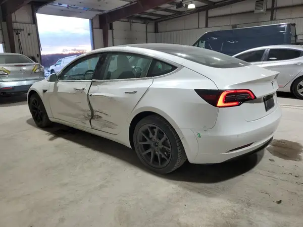5YJ3E1EA3KF486622 2019 TESLA MODEL 3 - Image 2