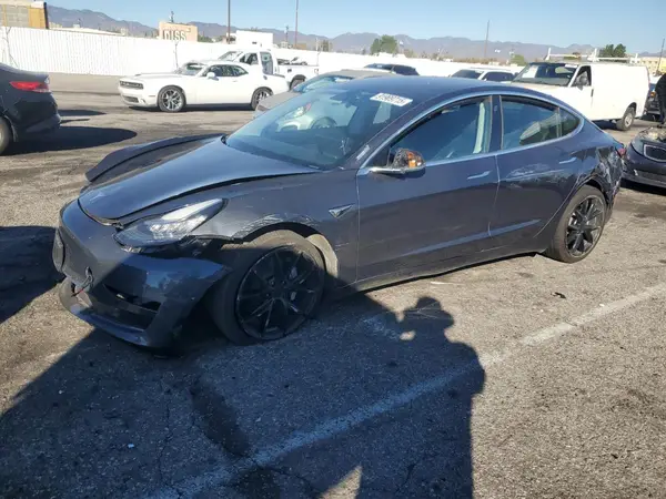 5YJ3E1EA3KF495305 2019 TESLA MODEL 3 - Image 1