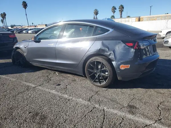 5YJ3E1EA3KF495305 2019 TESLA MODEL 3 - Image 2