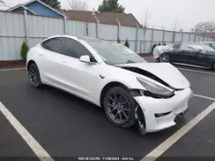 5YJ3E1EA3KF503967 2019 TESLA MODEL 3