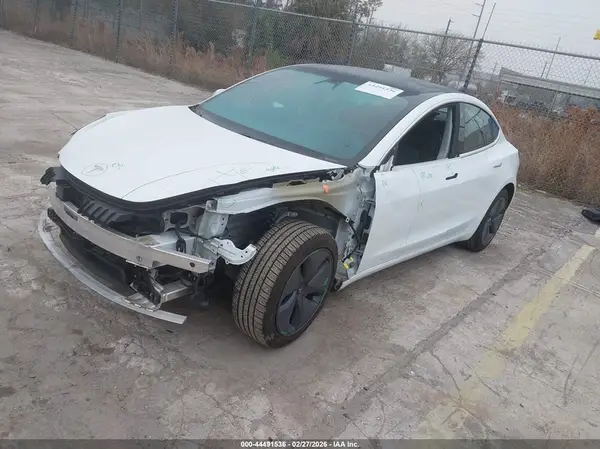 5YJ3E1EA3KF504049 2019 TESLA MODEL 3 - Image 2