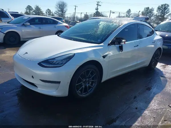 5YJ3E1EA3LF504389 2020 TESLA MODEL 3 - Image 2