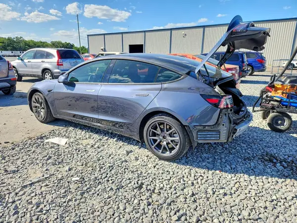 5YJ3E1EA3LF590304 2020 TESLA MODEL 3 - Image 2