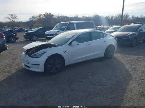 5YJ3E1EA3LF612799 2020 TESLA MODEL 3 - Image 2