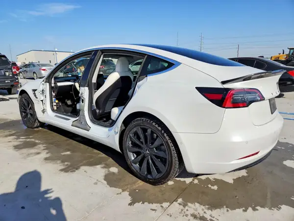 5YJ3E1EA3LF615959 2020 TESLA MODEL 3 - Image 2