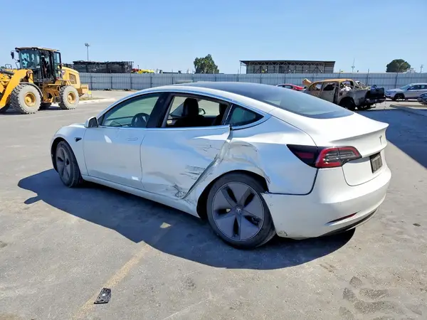 5YJ3E1EA3LF633362 2020 TESLA MODEL 3 - Image 2