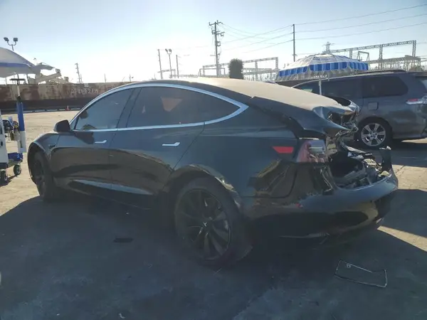 5YJ3E1EA3LF634818 2020 TESLA MODEL 3 - Image 2