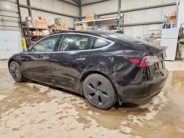 5YJ3E1EA3LF670086 2020 TESLA MODEL 3 - Image 2