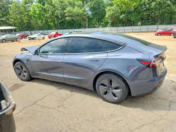 5YJ3E1EA3LF705015 2020 TESLA MODEL 3 - Image 2