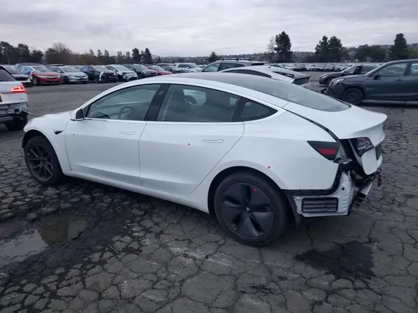 5YJ3E1EA3LF706391 2020 TESLA MODEL 3 - Image 2