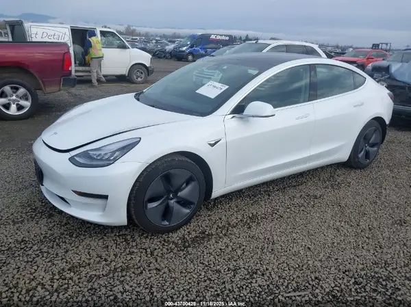 5YJ3E1EA3LF706777 2020 TESLA MODEL 3 - Image 2