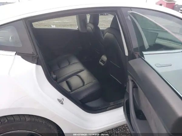 5YJ3E1EA3LF706777 2020 TESLA MODEL 3 - Image 8