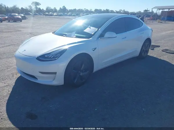 5YJ3E1EA3LF706911 2020 TESLA MODEL 3 - Image 2