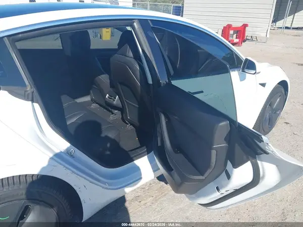 5YJ3E1EA3LF706911 2020 TESLA MODEL 3 - Image 8