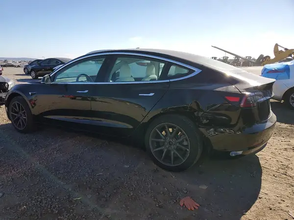5YJ3E1EA3LF718038 2020 TESLA MODEL 3 - Image 2