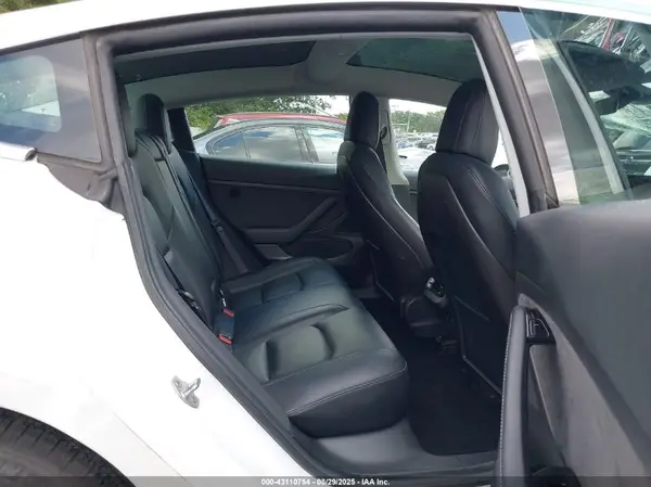 5YJ3E1EA3LF737138 2020 TESLA MODEL 3 - Image 8