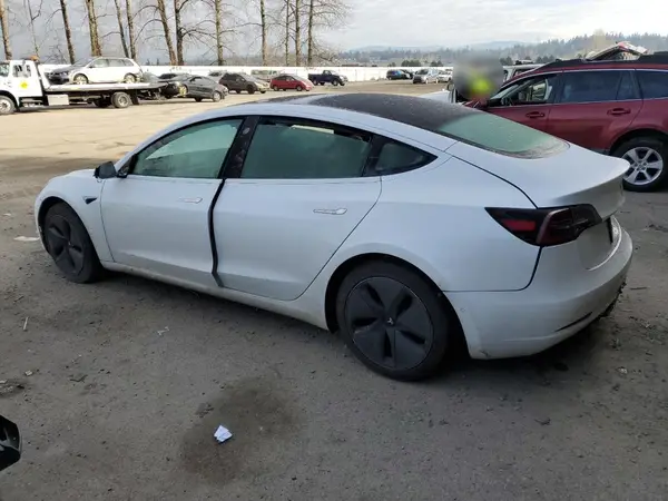 5YJ3E1EA3LF740492 2020 TESLA MODEL 3 - Image 2