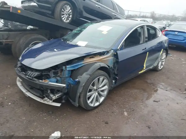 5YJ3E1EA3LF740749 2020 TESLA MODEL 3 - Image 2