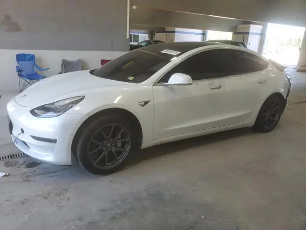 5YJ3E1EA3LF741075 2020 TESLA MODEL 3 - Image 1