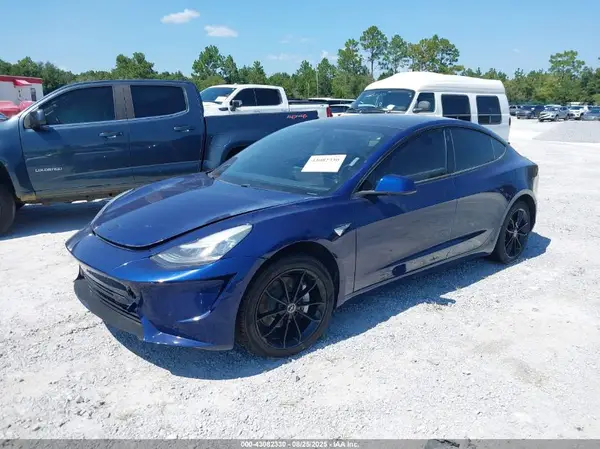 5YJ3E1EA3LF743697 2020 TESLA MODEL 3 - Image 2