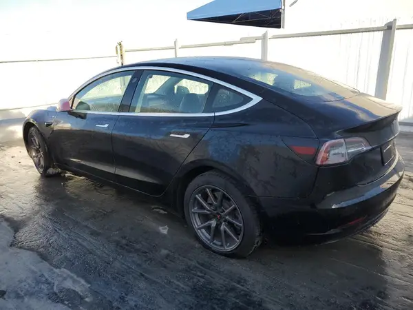5YJ3E1EA3LF784699 2020 TESLA MODEL 3 - Image 2