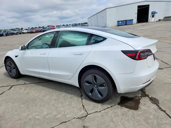 5YJ3E1EA3LF804577 2020 TESLA MODEL 3 - Image 2