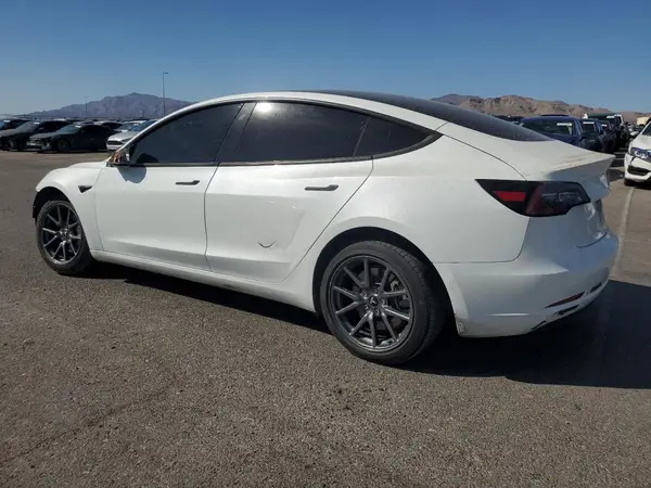 5YJ3E1EA3LF805101 2020 TESLA MODEL 3 - Image 2